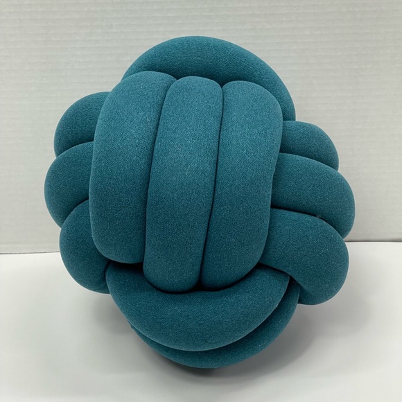 Knot Ball Throw Pillow Knotted Soft Plush Couch Bed Cushion Home Decor Accent gf - Picture 9 of 10